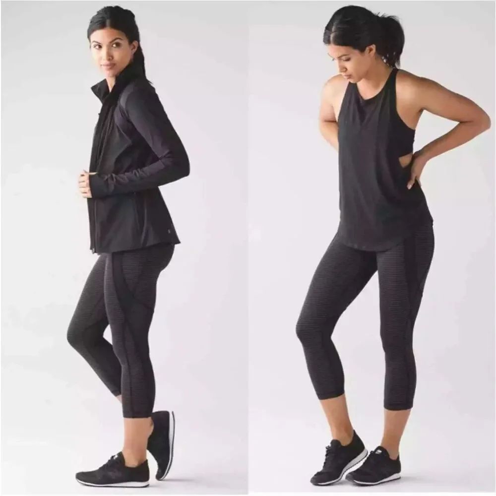 Lululemon Leggings Black Conduit Crop Tonal Stripe Running Active Gym Size 4
